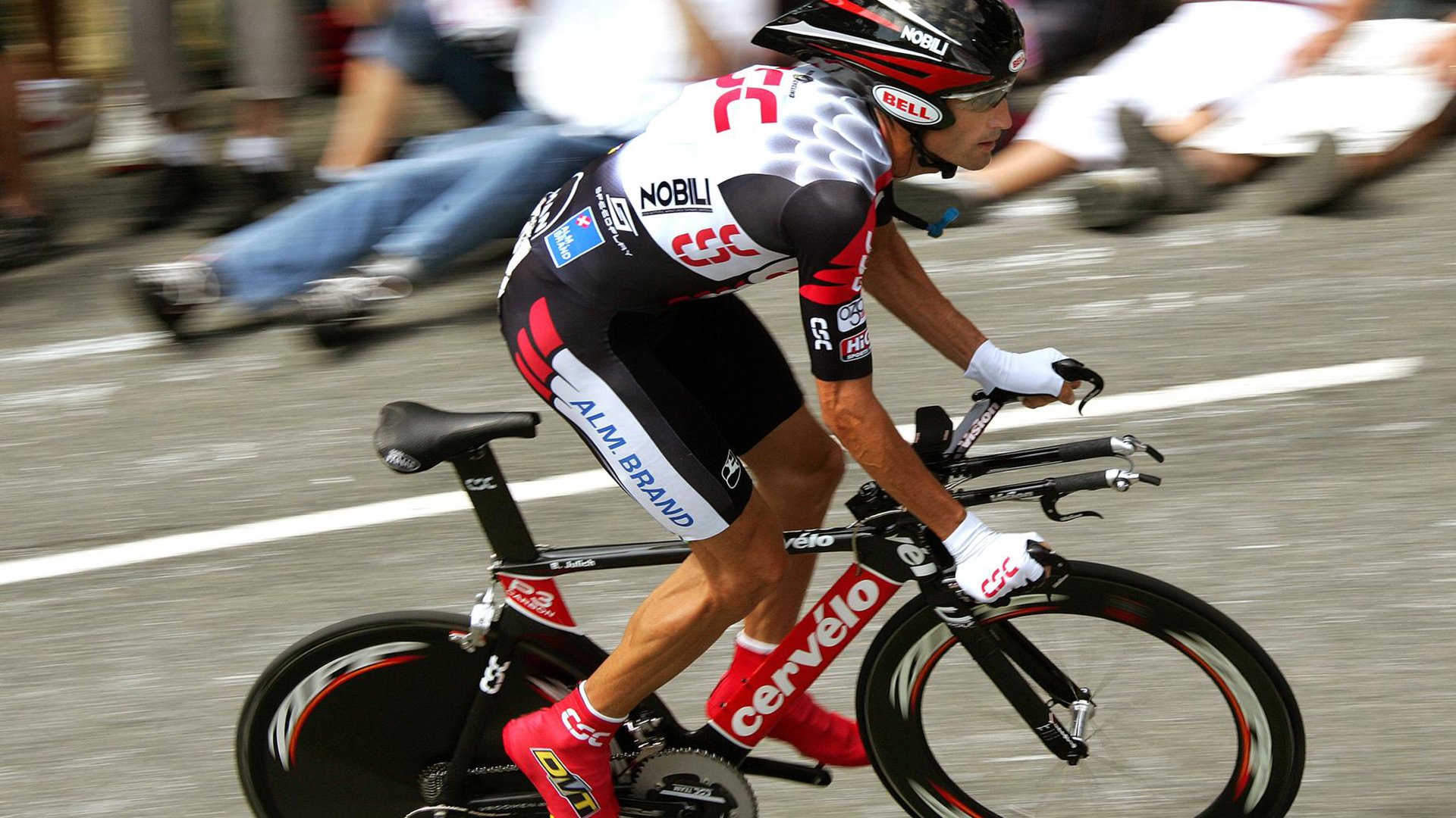 体育新闻中心发布赛事直播延迟与版权解释通告,体育比赛直播预告